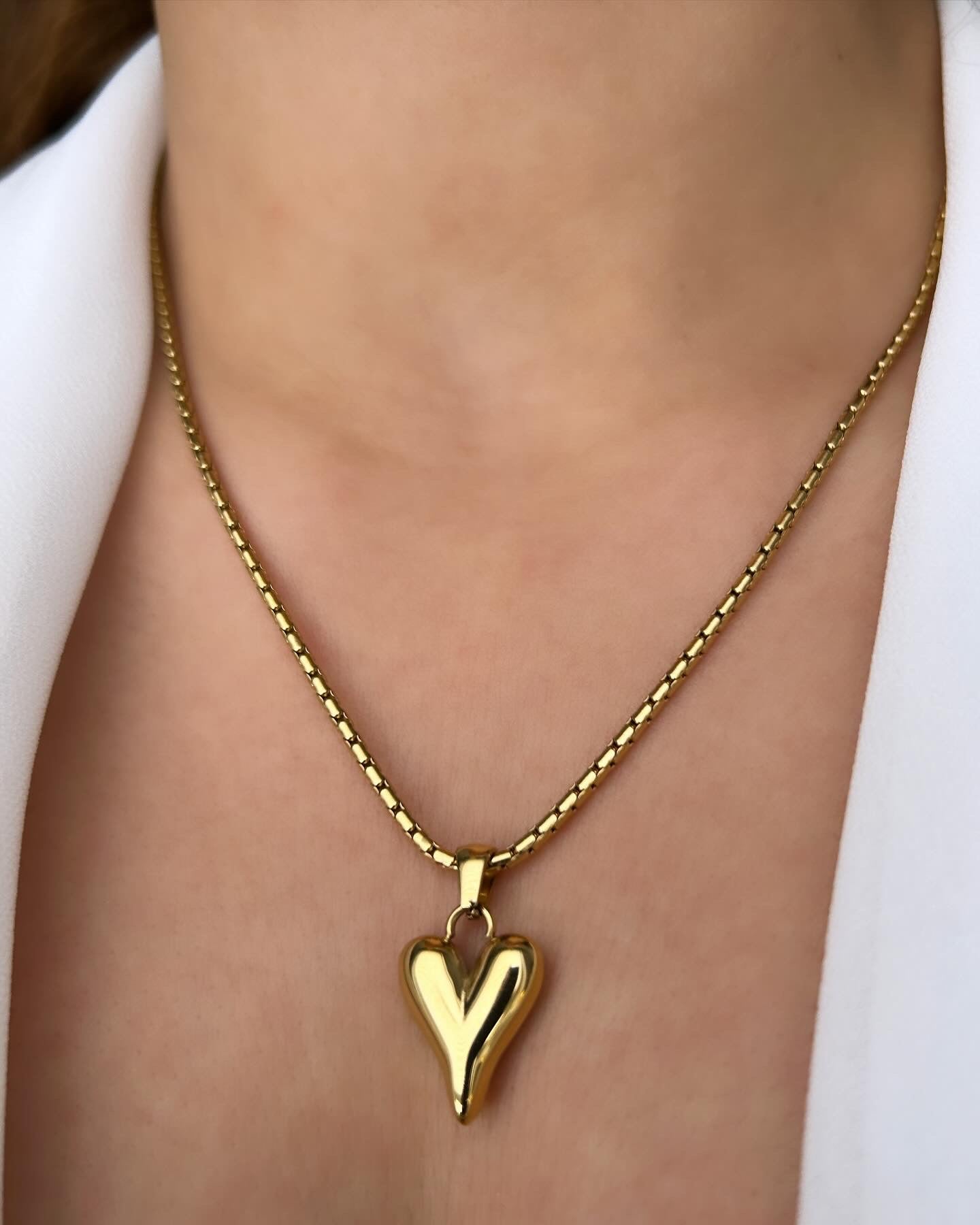 Heart Necklace Gold