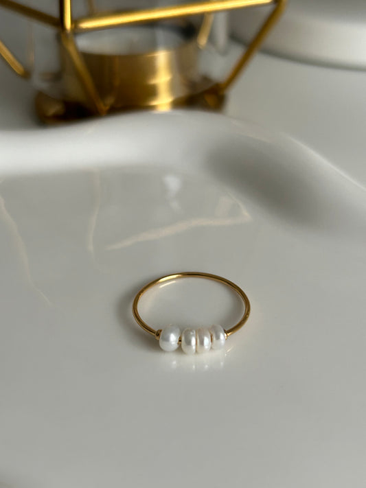 MINI PEARLS RING