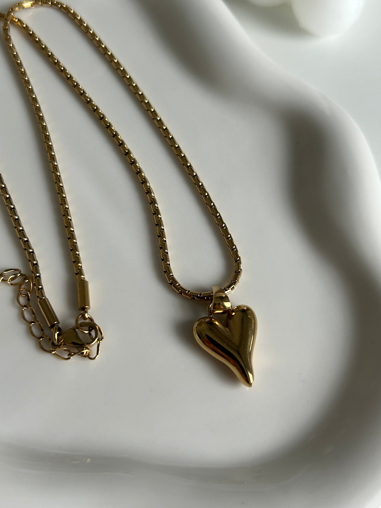 Heart Necklace Gold