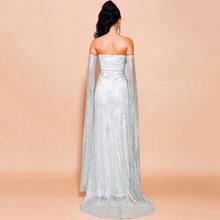 Laden Sie das Bild in den Galerie-Viewer, Schulterfreies Maxi Kleid mit ausgestellten Ärmeln in Silber